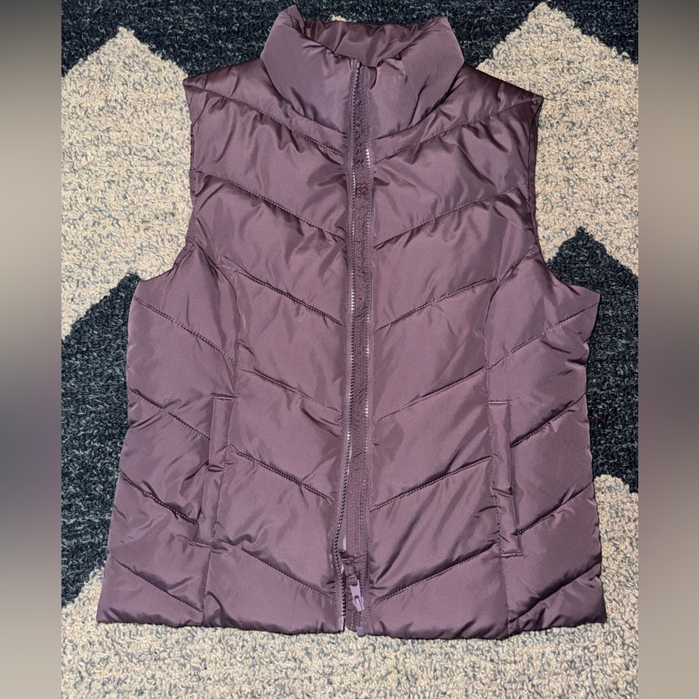 Cole Haan quilted vest | size: MEDIUM